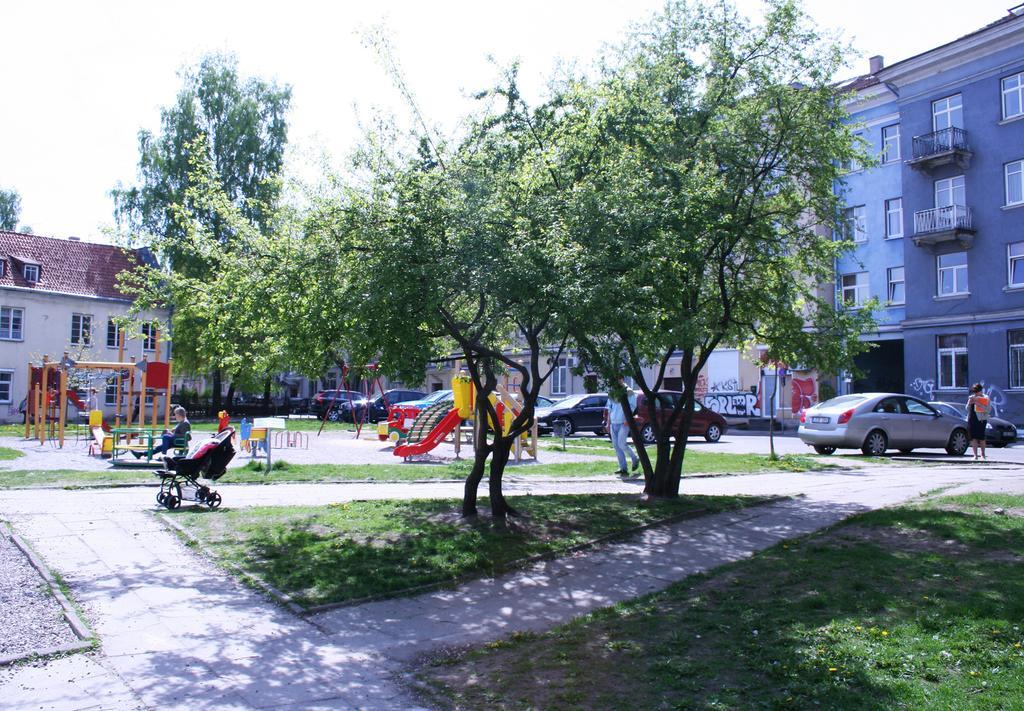 Old Town Apartment Antokolskio VNO Dış mekan fotoğraf
